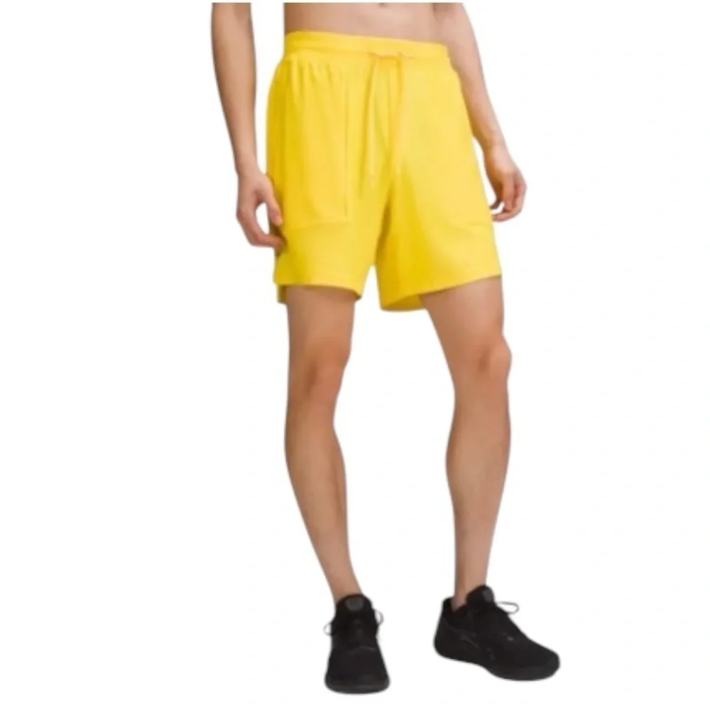 NWT LULULEMON License To Train Shorts 7
